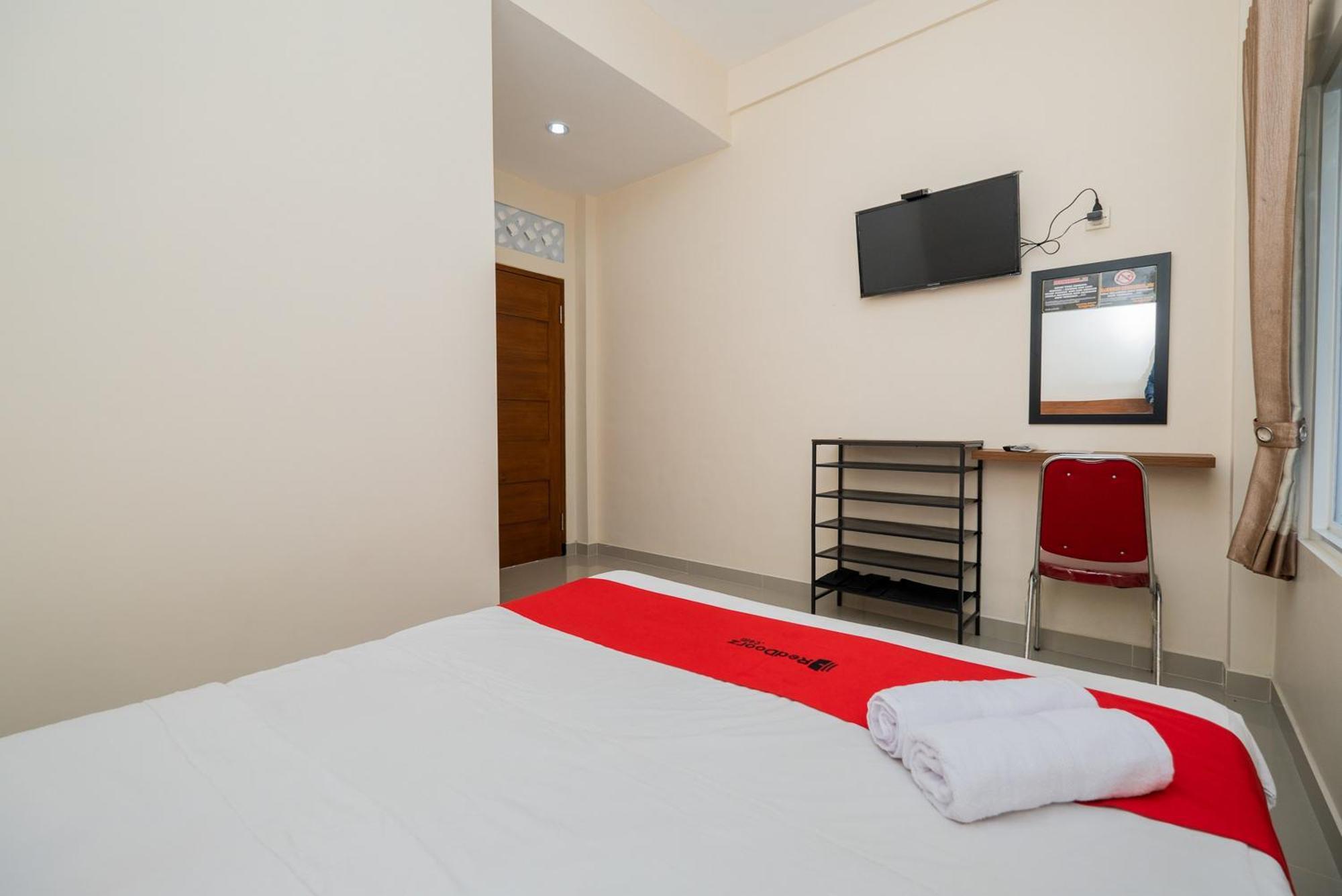 Reddoorz Syariah Near Batu Night Spectacular Hotel Malang Luaran gambar